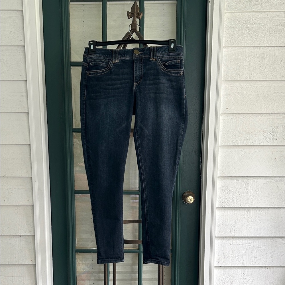 Democracy “AB”technology Deep Indigo Skinny Jeans size 6